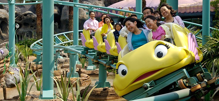 Flounder´s Flying Fish Coaster en Mermaid Lagoon. 