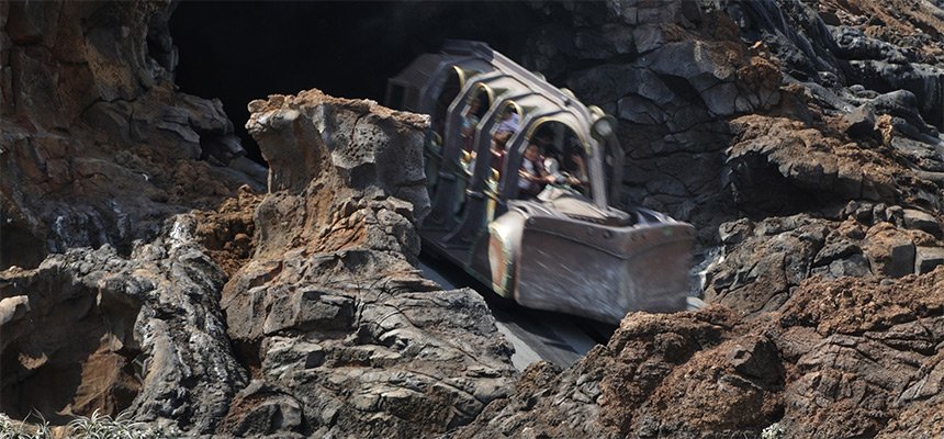 Journey to the Center of the Earth en Mysterious Island